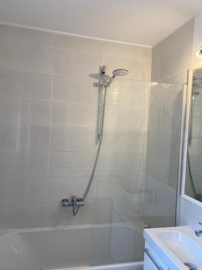 Superbe Appartement Climatise Avec Parking Prive Port Vendres Exterior foto